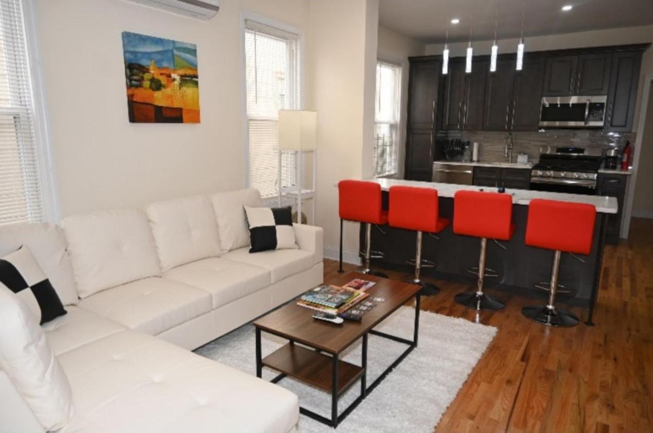 Ooohlala! 2 Beds And 2 Full Baths W/Free Parking Apartman Newark Kültér fotó