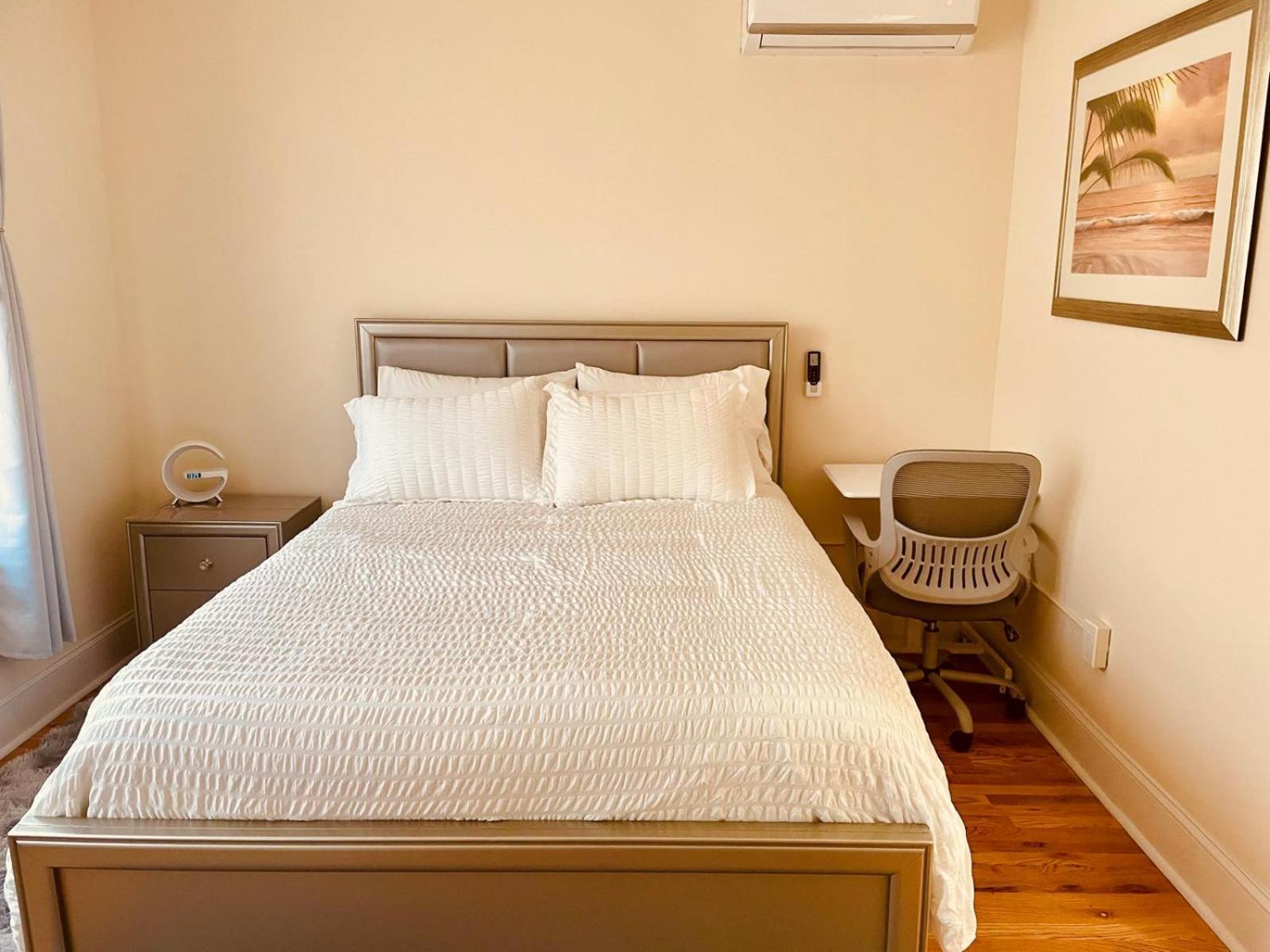 Ooohlala! 2 Beds And 2 Full Baths W/Free Parking Apartman Newark Kültér fotó