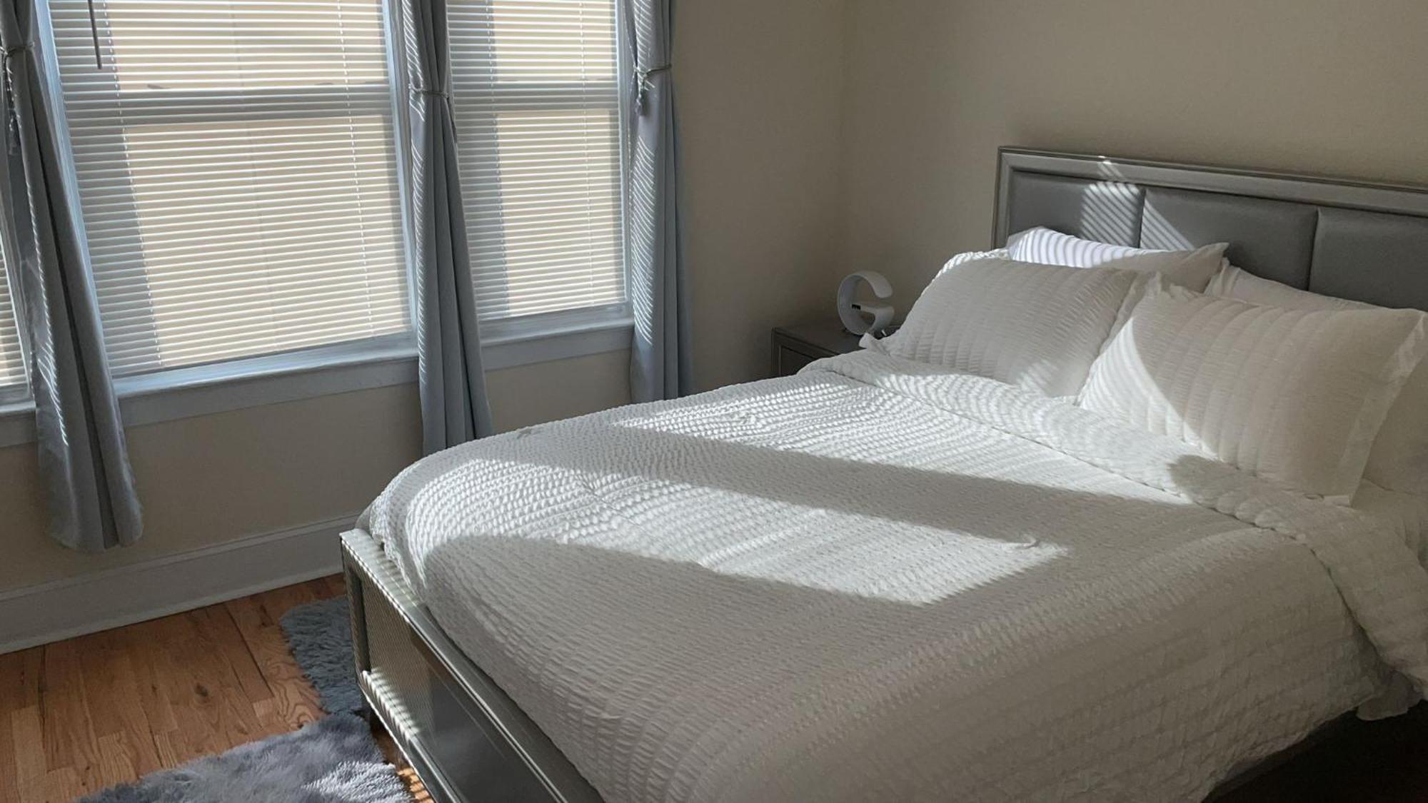Ooohlala! 2 Beds And 2 Full Baths W/Free Parking Apartman Newark Kültér fotó