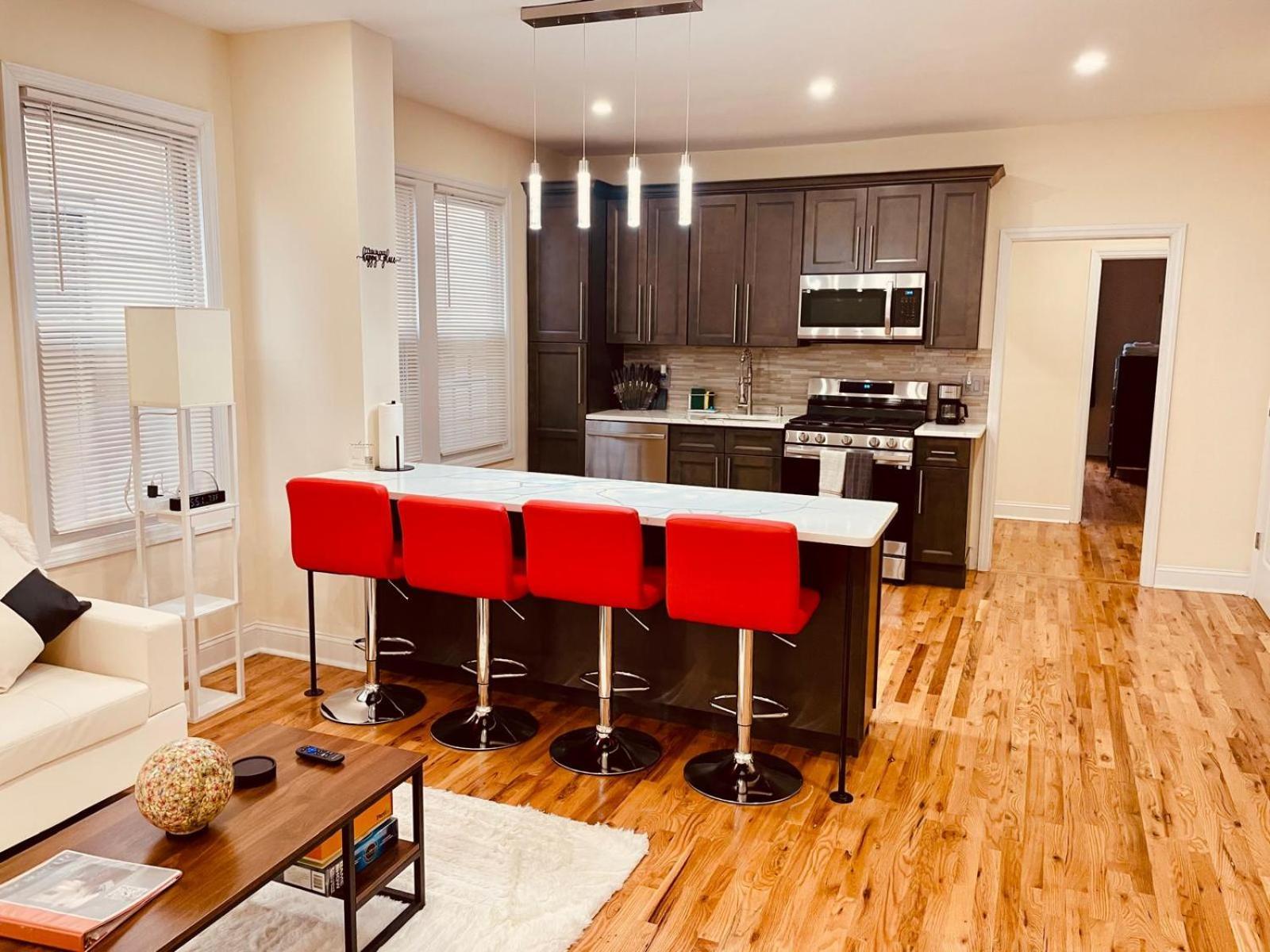 Ooohlala! 2 Beds And 2 Full Baths W/Free Parking Apartman Newark Kültér fotó