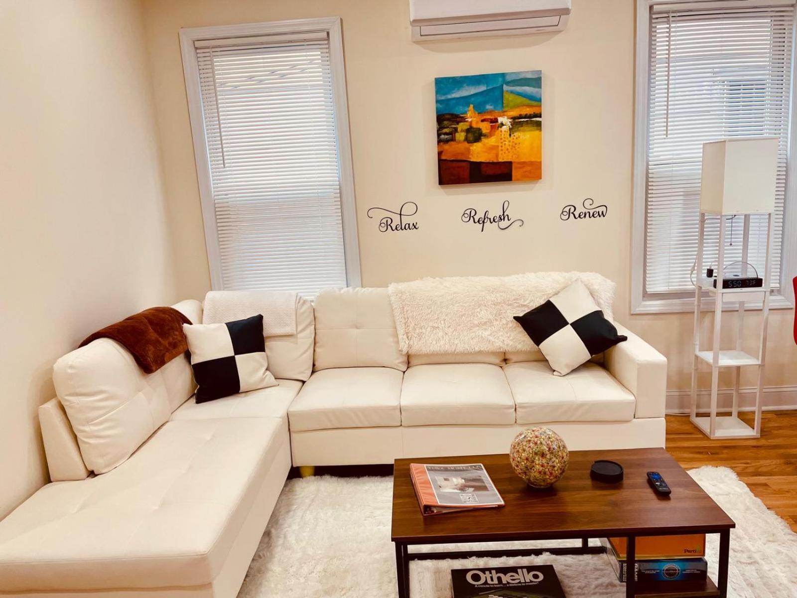 Ooohlala! 2 Beds And 2 Full Baths W/Free Parking Apartman Newark Kültér fotó