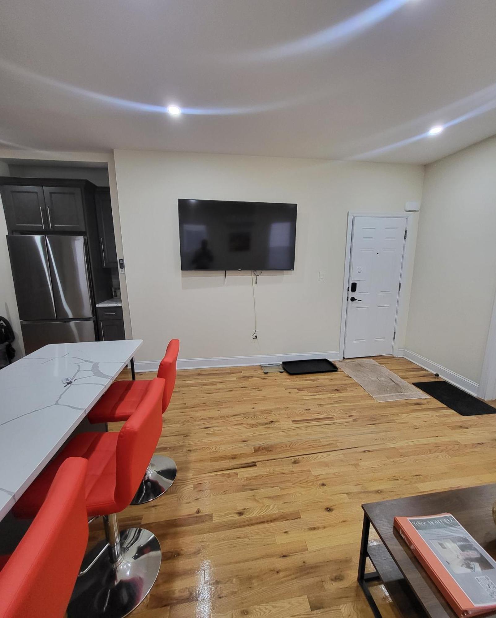 Ooohlala! 2 Beds And 2 Full Baths W/Free Parking Apartman Newark Kültér fotó