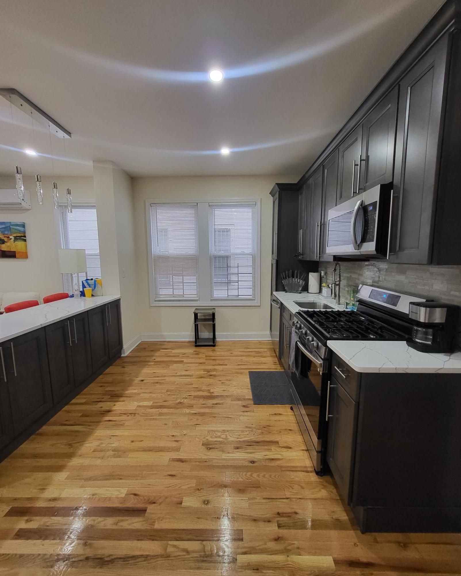 Ooohlala! 2 Beds And 2 Full Baths W/Free Parking Apartman Newark Kültér fotó