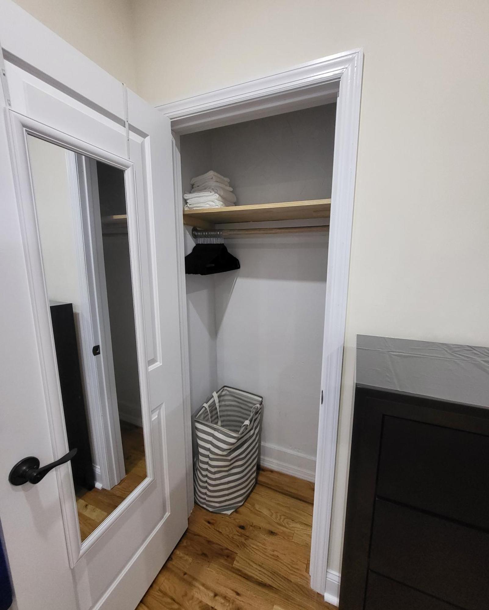 Ooohlala! 2 Beds And 2 Full Baths W/Free Parking Apartman Newark Kültér fotó